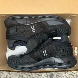 Black On Cloudnova sneakers